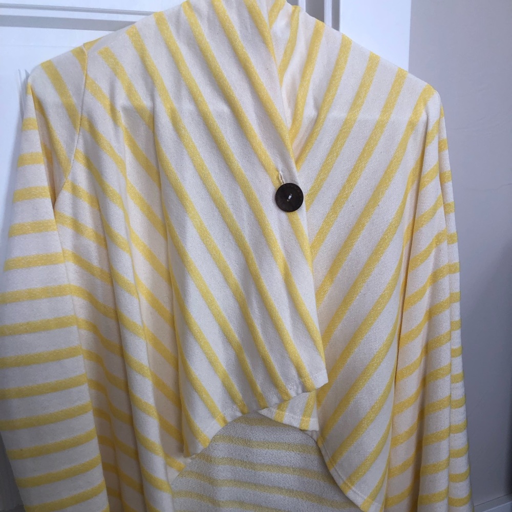 Bobeau signature one-button sweater